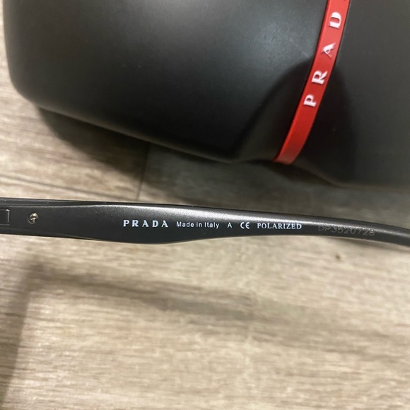 Brand new men’s Prada sunglasses 61 MM new with box authentic never been used - Picture 2 of 6